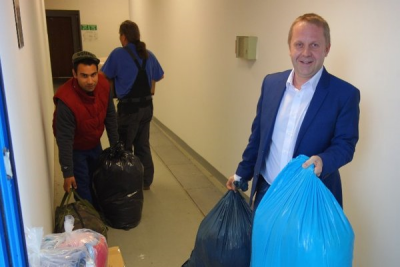 Výtěžek sbírky Krajského úřadu putoval tentokrát do Nábytkové banky Liberec